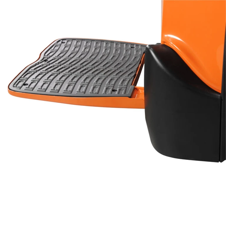 BT Levio 2.2t con pedana operatore - Immagine 6