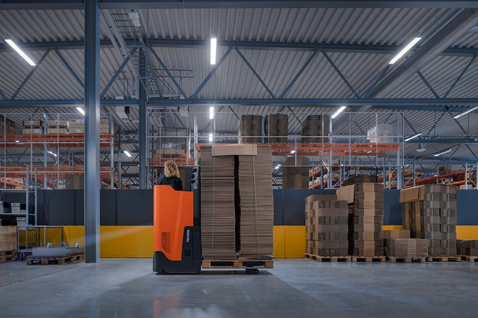 Transpallet elettrici uomo a bordo in piedi