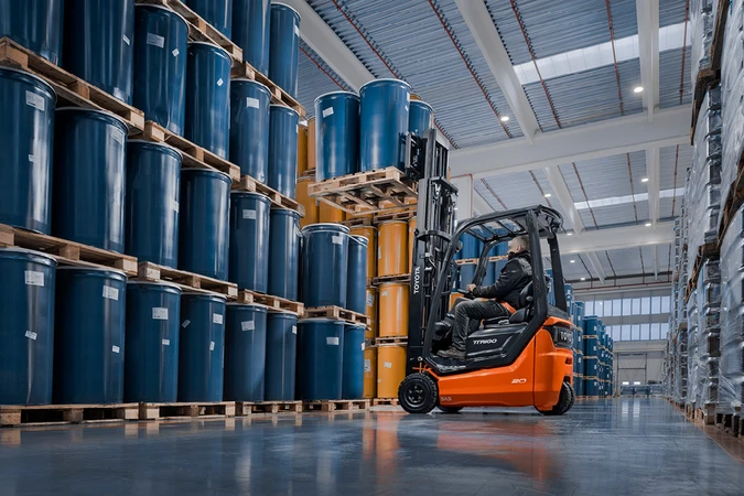 Toyota Traigo48, carrello a 3 ruote da 2 t - Immagine 6